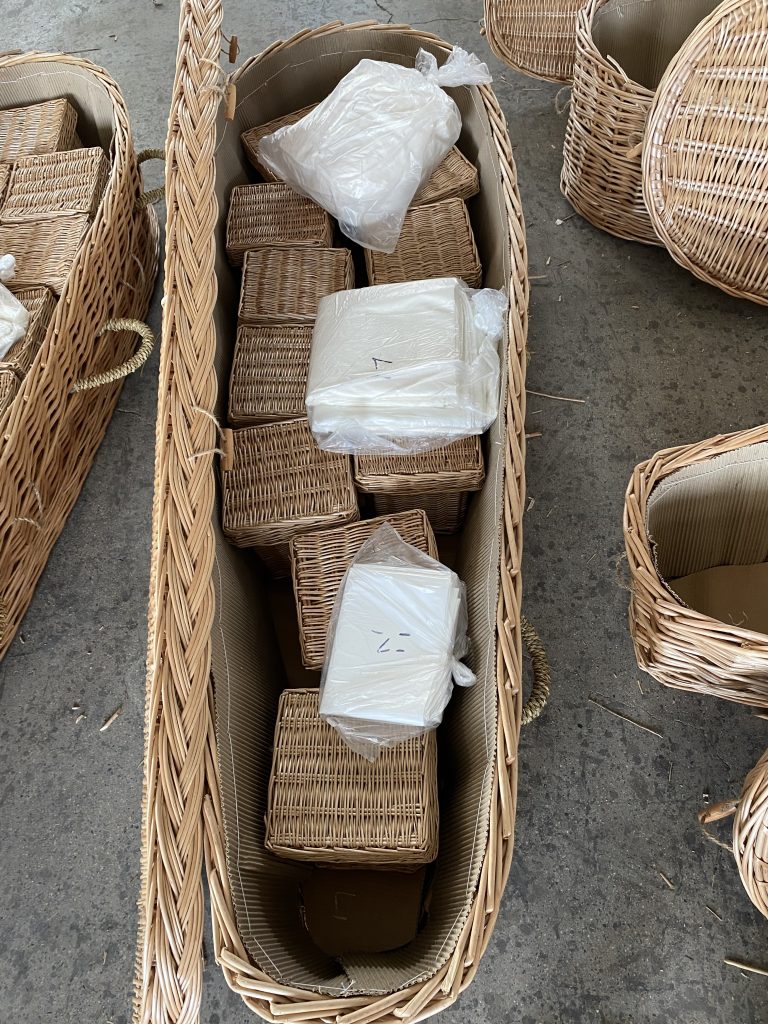 L’Art du Retour : Les Cercueils en Osier de Linshu, où la Tradition se Tisse pour l’Éternité